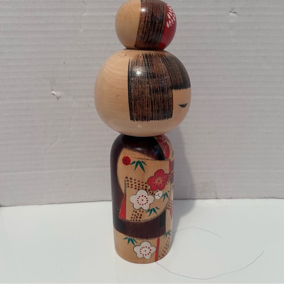 Vintage hand painted wooden Japanese Kokeshi doll - Camellia & Plum 9” tall - Picture 3 of 5